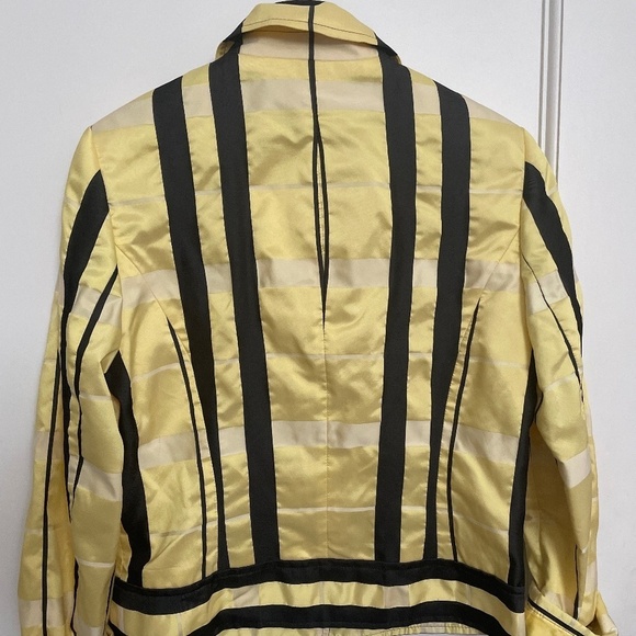 🛍Bundle sale🛍Yellow Basler water resistant lined blazer/jacket medium - Picture 3 of 6